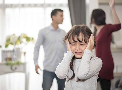 侦探事务所：孩子抚养权判给女方怎么办